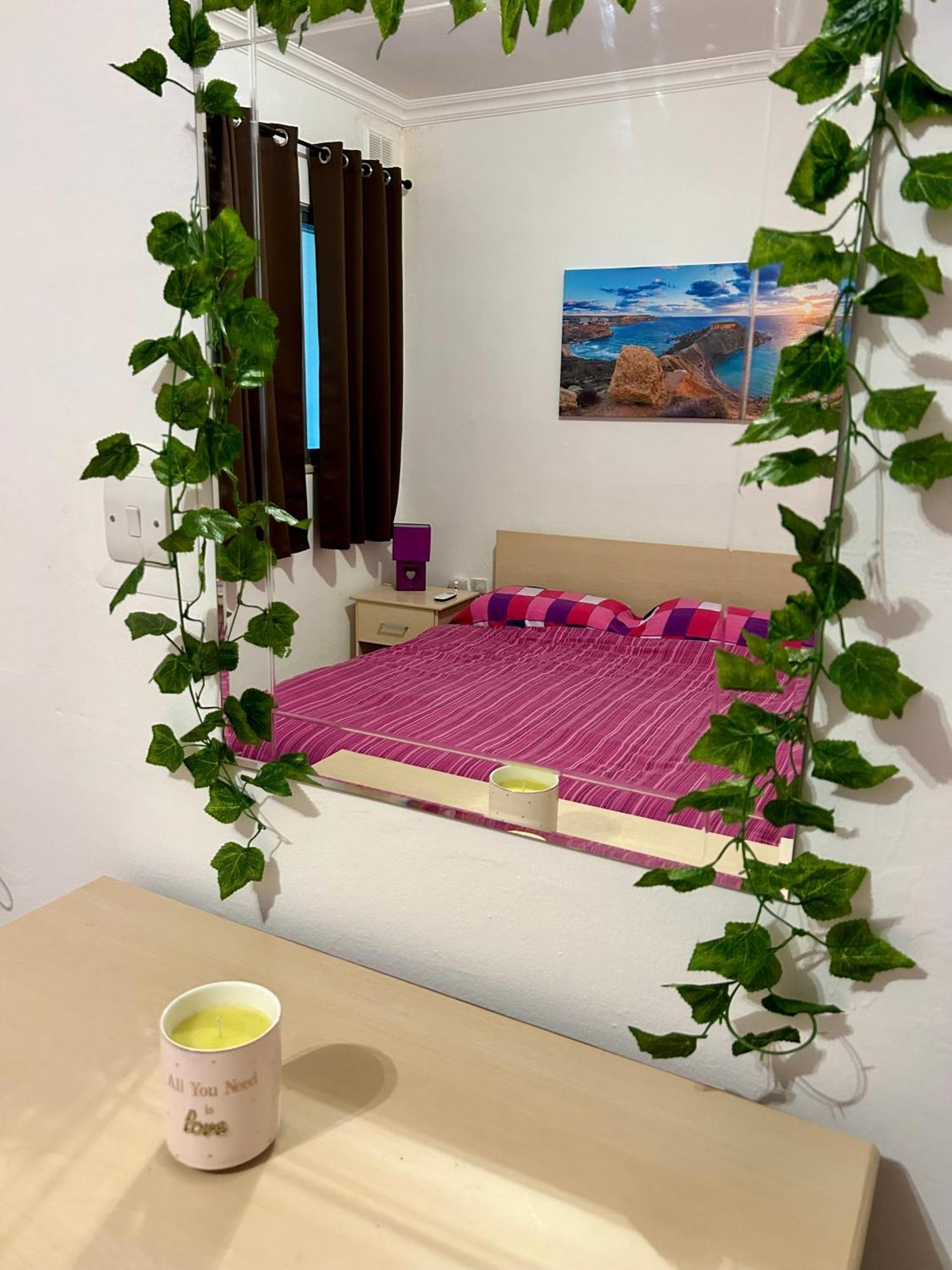 Beach Front 3-Bedroom Holiday Home Mellieħa Exterior foto